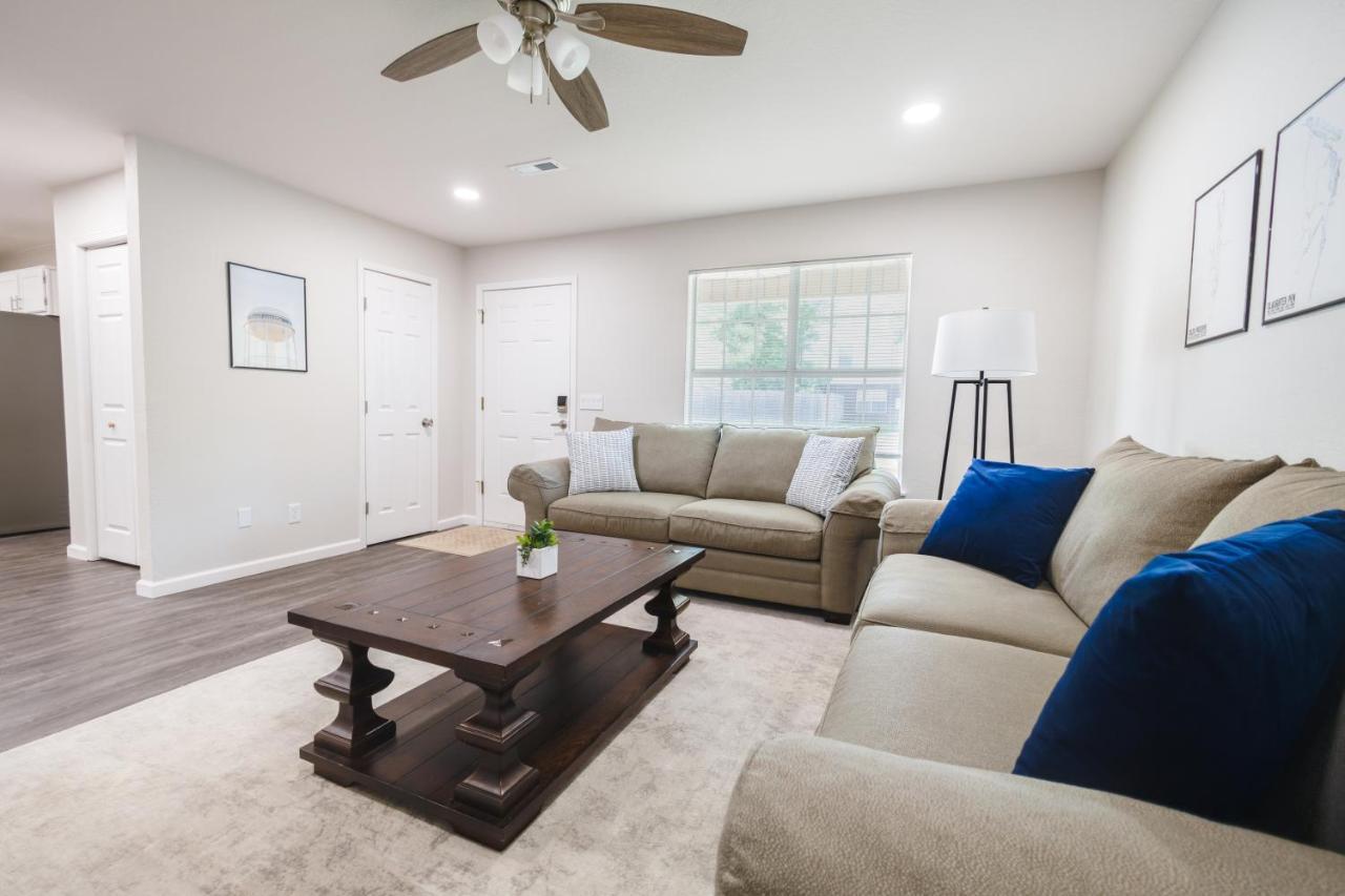 Trailside Townhouse - Close To Downtown & Bike Trails Bentonville Exterior foto